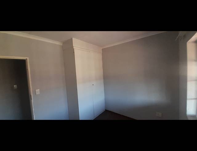 2 BEDROOM SECTIONAL TITLE FOR SALE IN COMET
